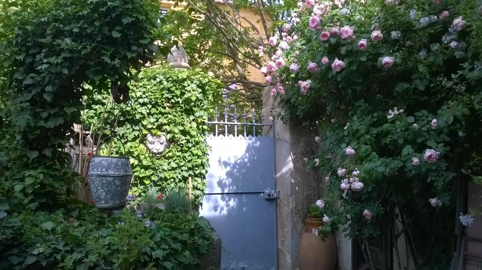 Au Puits De La Fontaine Otel Tavernes Dış mekan fotoğraf