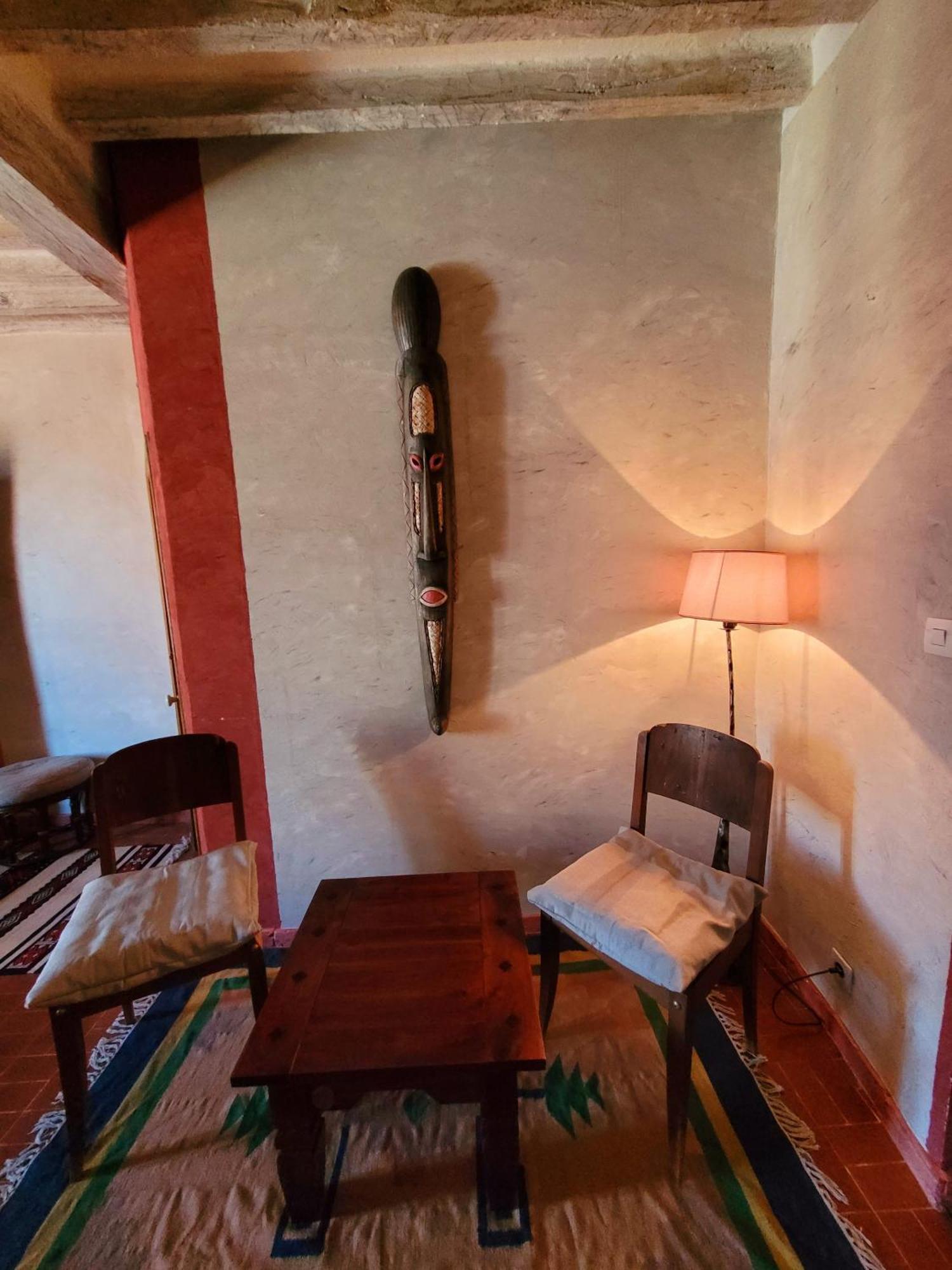 Au Puits De La Fontaine Otel Tavernes Oda fotoğraf