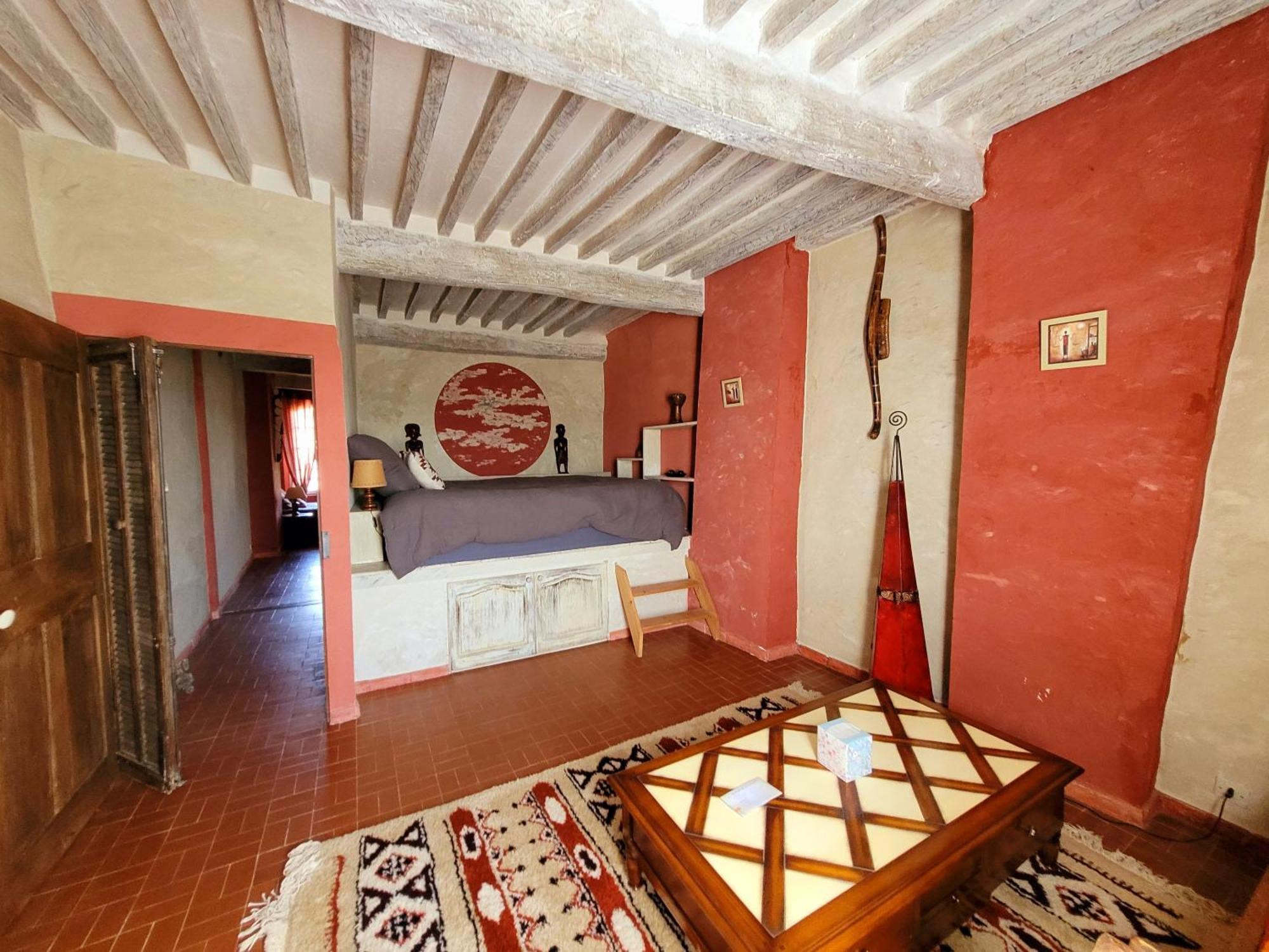 Au Puits De La Fontaine Otel Tavernes Oda fotoğraf