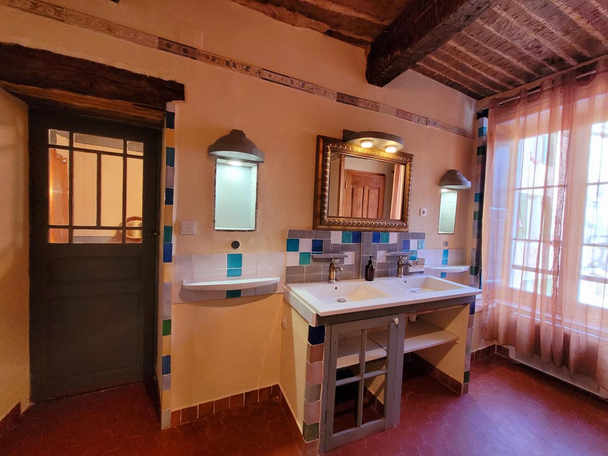 Au Puits De La Fontaine Otel Tavernes Oda fotoğraf