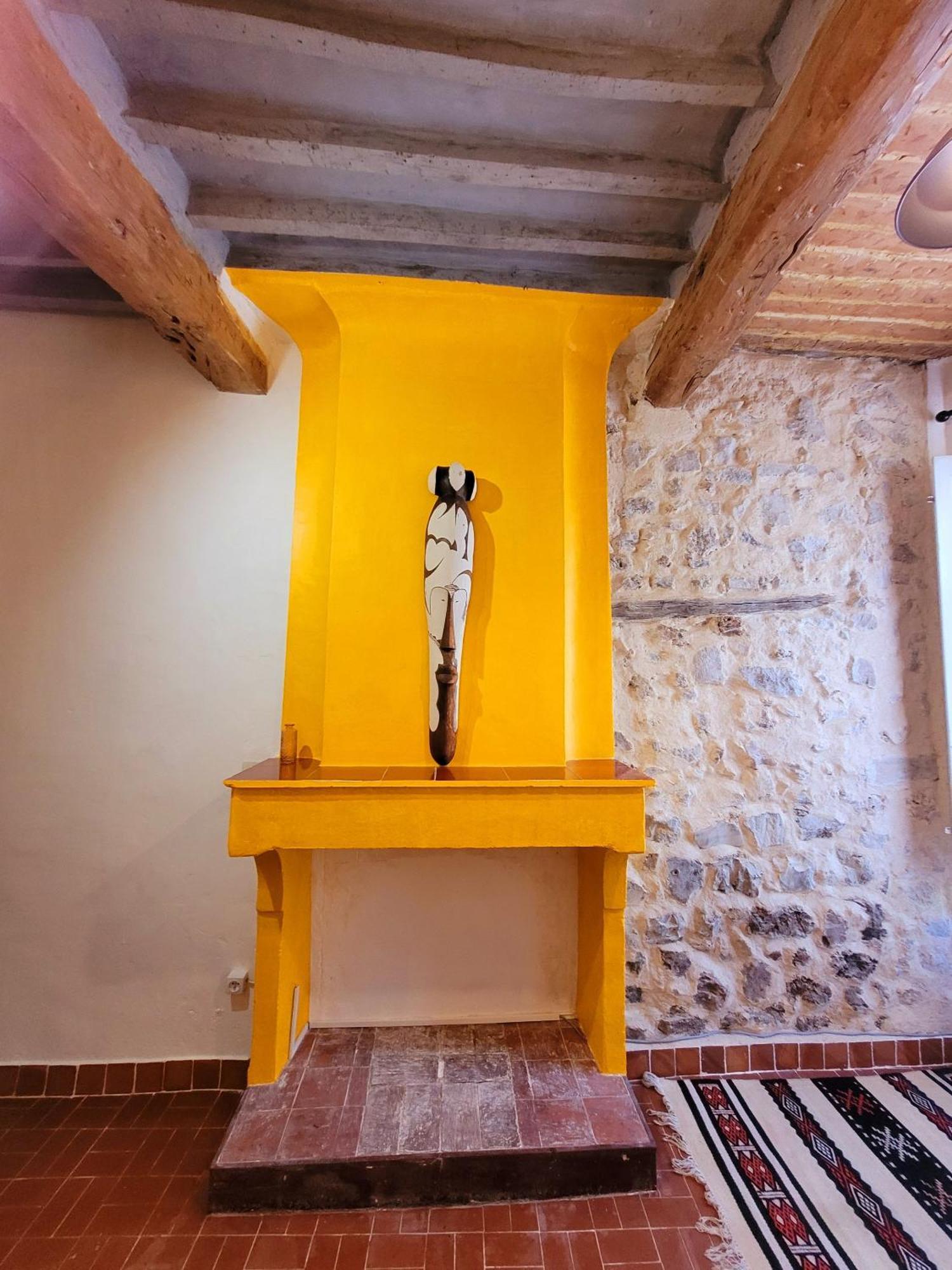 Au Puits De La Fontaine Otel Tavernes Oda fotoğraf